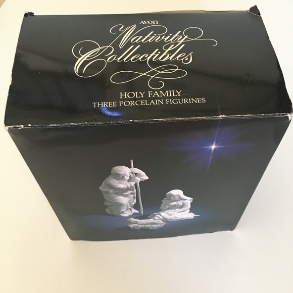 Avon White Nativity Scene Set of 3 Porcelain Figurines Holy Family Boxed 1981 - Picture 8 of 8